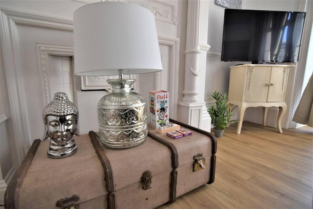 Flash Sales Offer - Any Week Day No Minimum Night Restrictions Central Hove 1 Bedroom Flat Bn38Bru02 Bagian luar foto