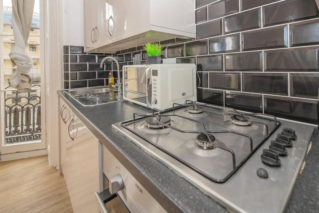 Flash Sales Offer - Any Week Day No Minimum Night Restrictions Central Hove 1 Bedroom Flat Bn38Bru02 Bagian luar foto