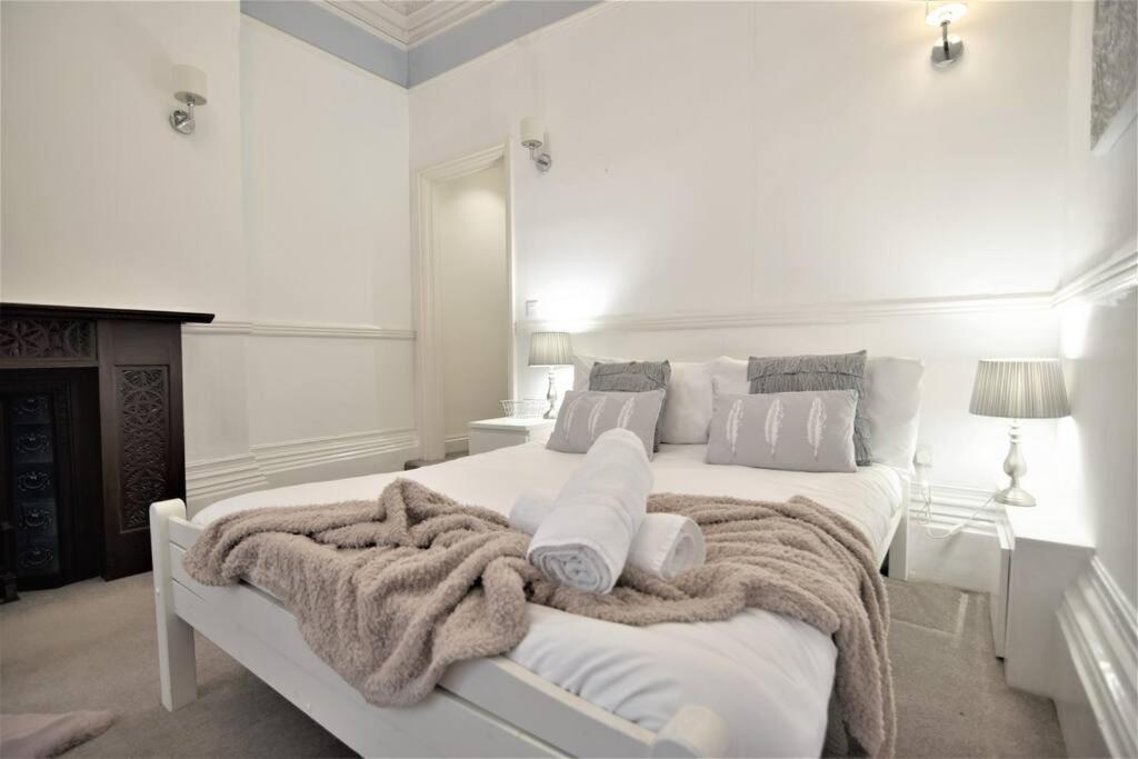 Flash Sales Offer - Any Week Day No Minimum Night Restrictions Central Hove 1 Bedroom Flat Bn38Bru02 Bagian luar foto